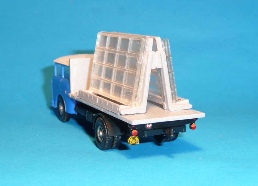 * Škoda 706 - valník s kozlíkem - sklo - 1:87    