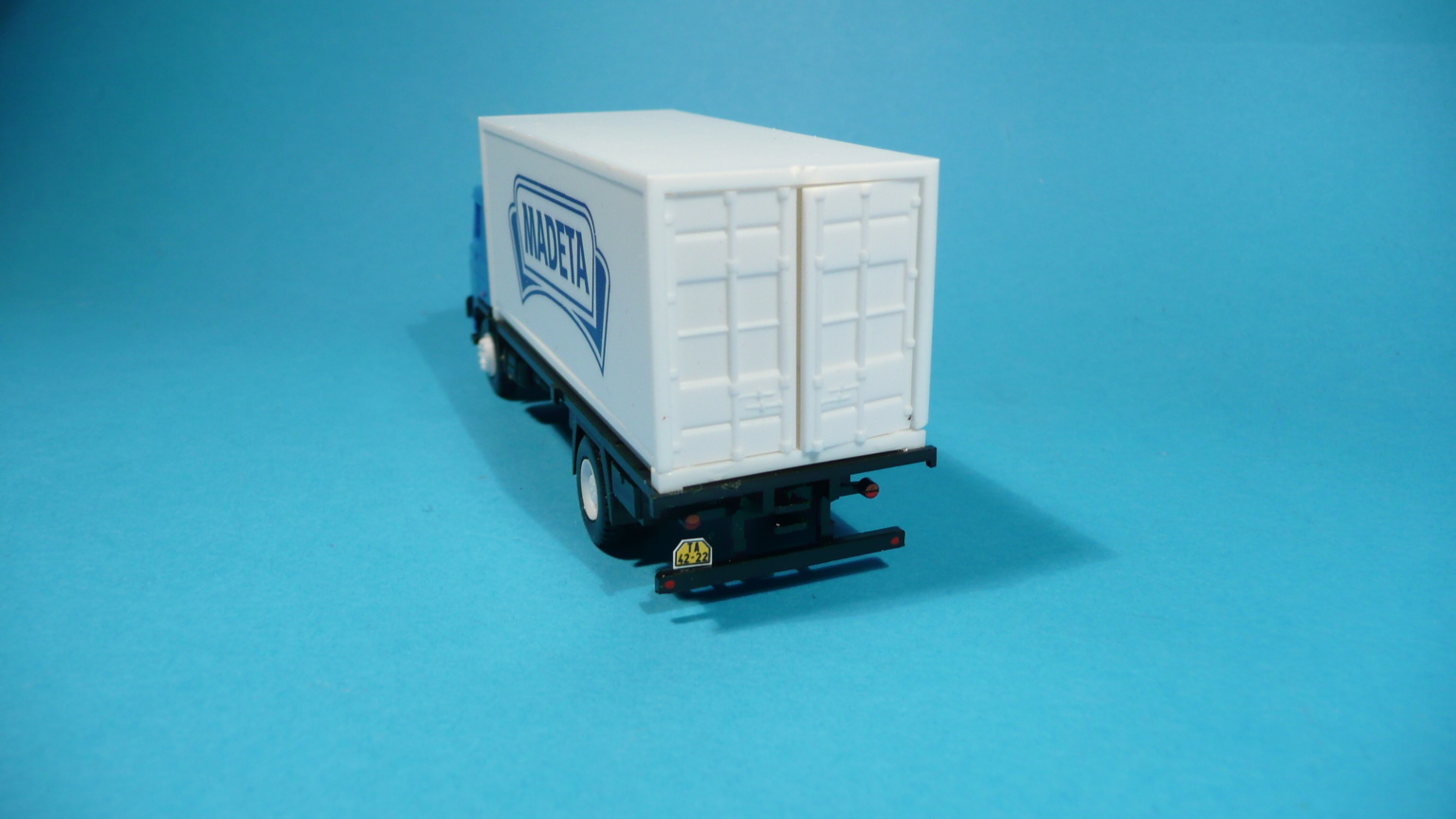 LIAZ skříň MADETA - 1:87      