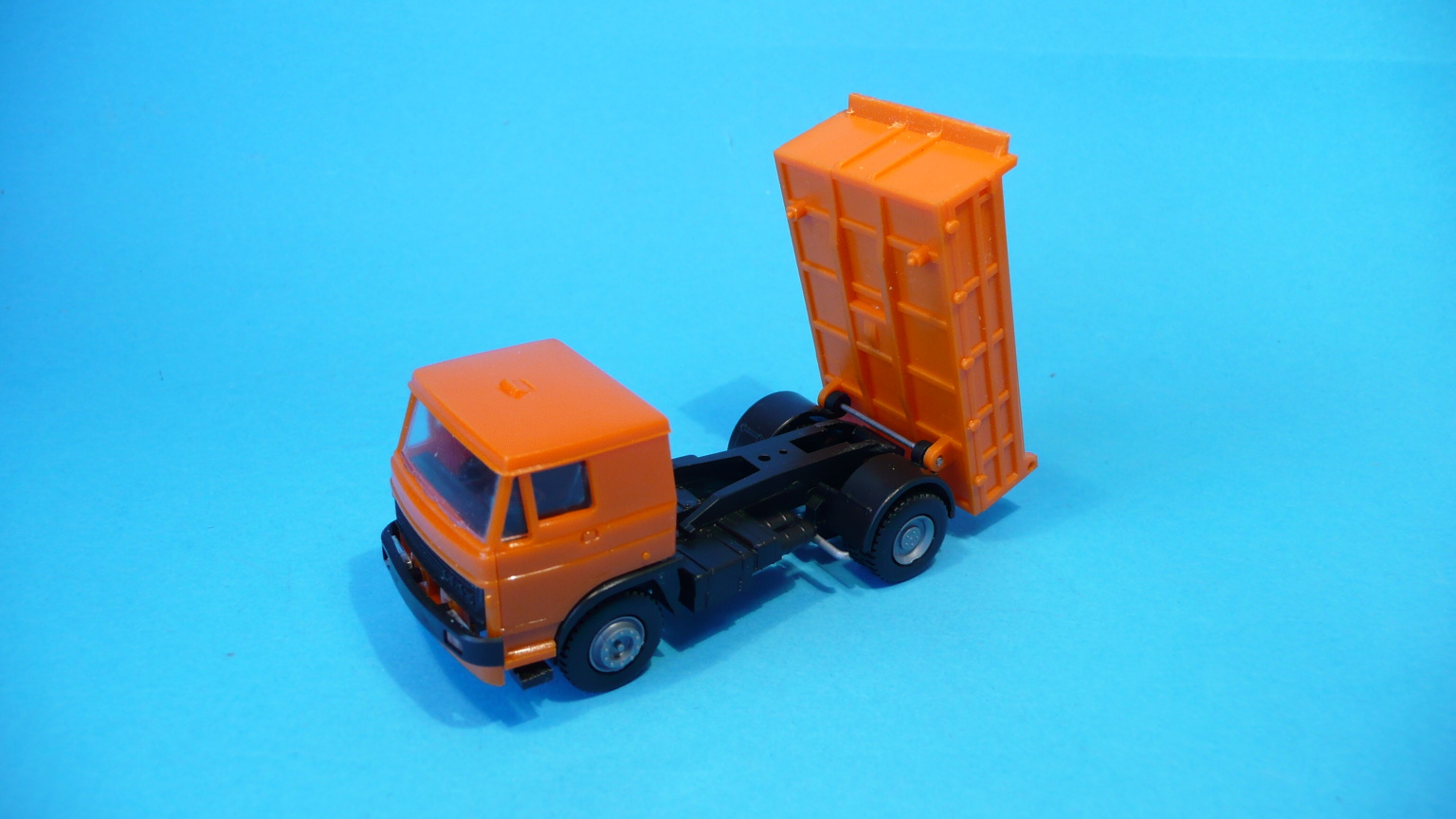 LIAZ sklápěč S1 - 1:87      