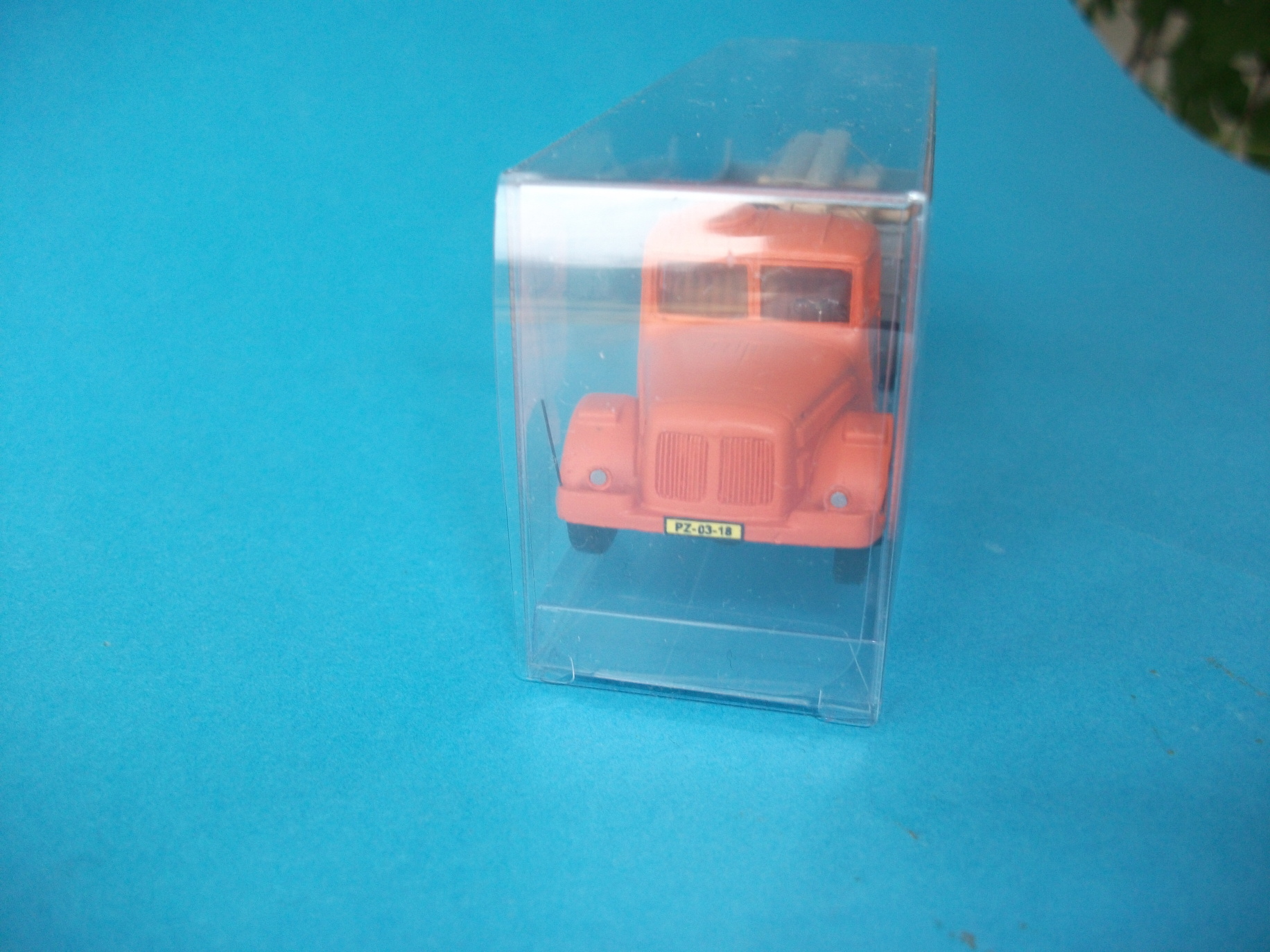 TATRA 111 sklápěč  SSŽ - 1:87