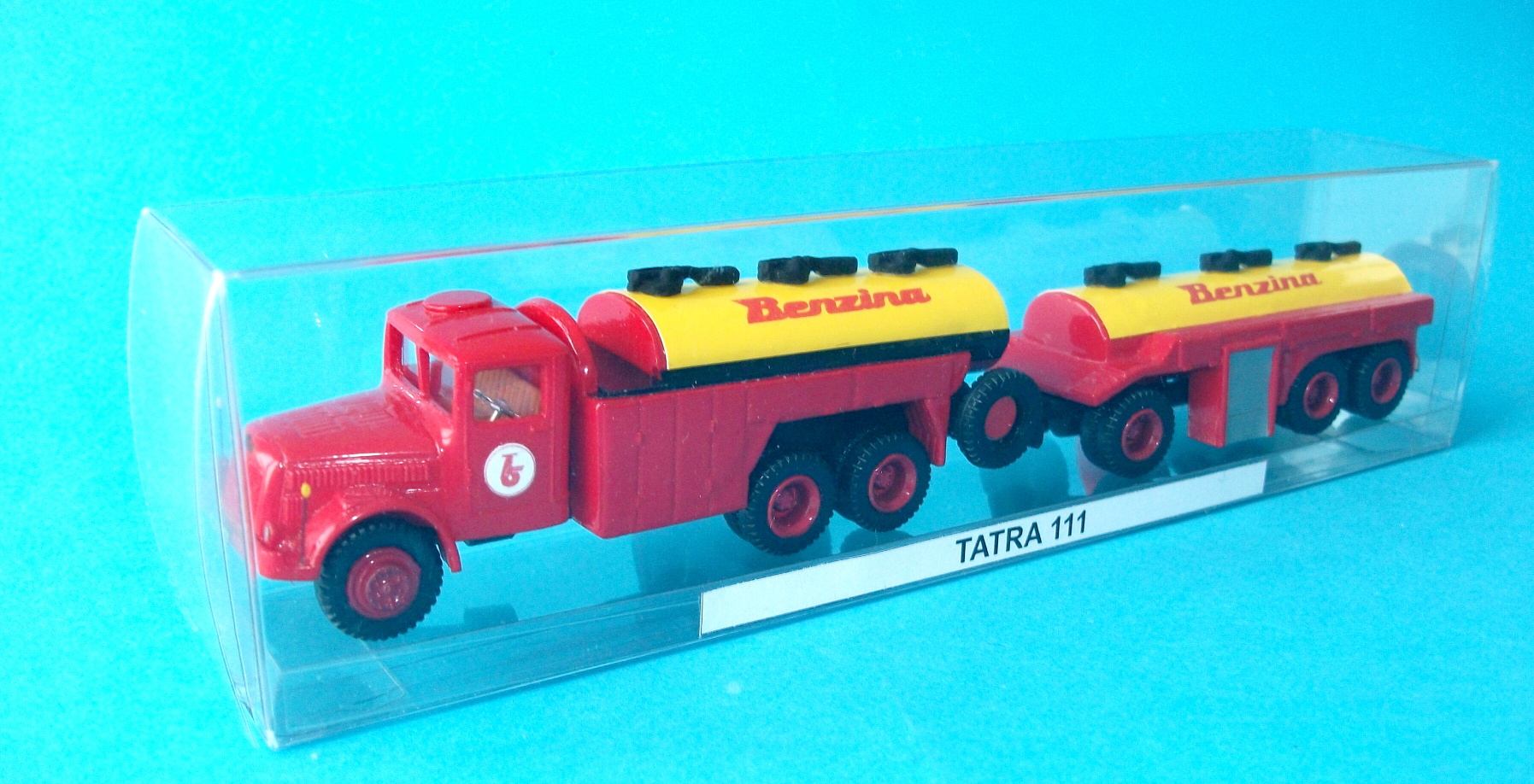TATRA 111 cisterna BENZINA s přívěsem - 1:87