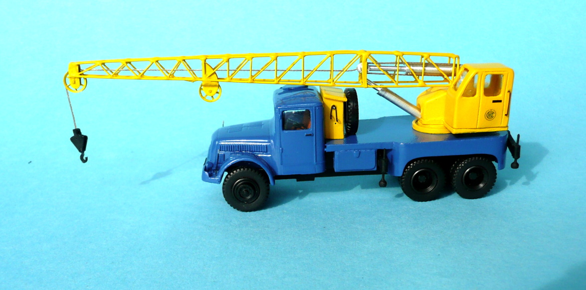 TATRA 111 jeřáb HSC-5 dlouhé rameno - 1:87