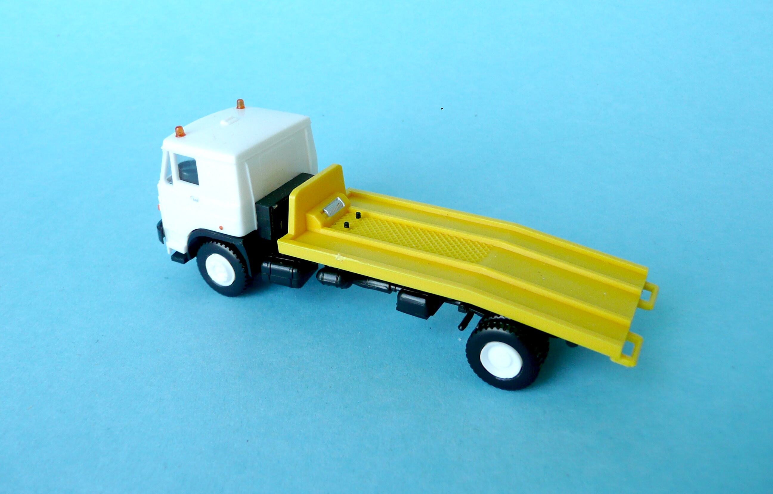 LIAZ - odtahová služba 1:87