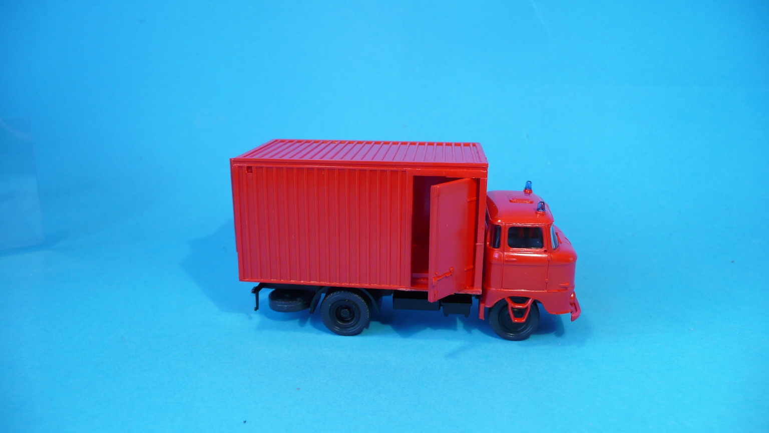 IFA W50L  - hasiči s otevíracím kontejnerem