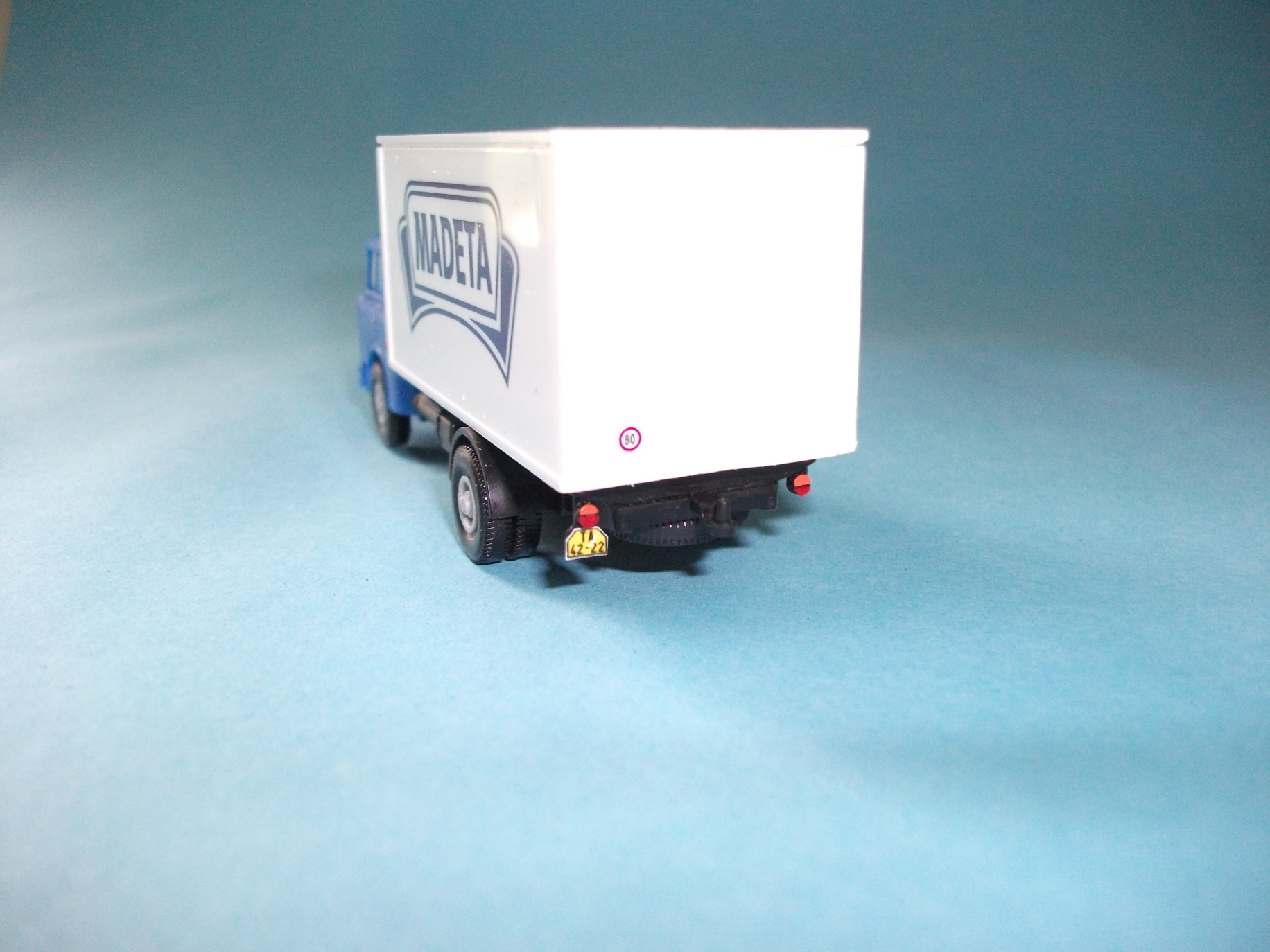* Škoda 706 - mrazírna MADETA - 1:87    