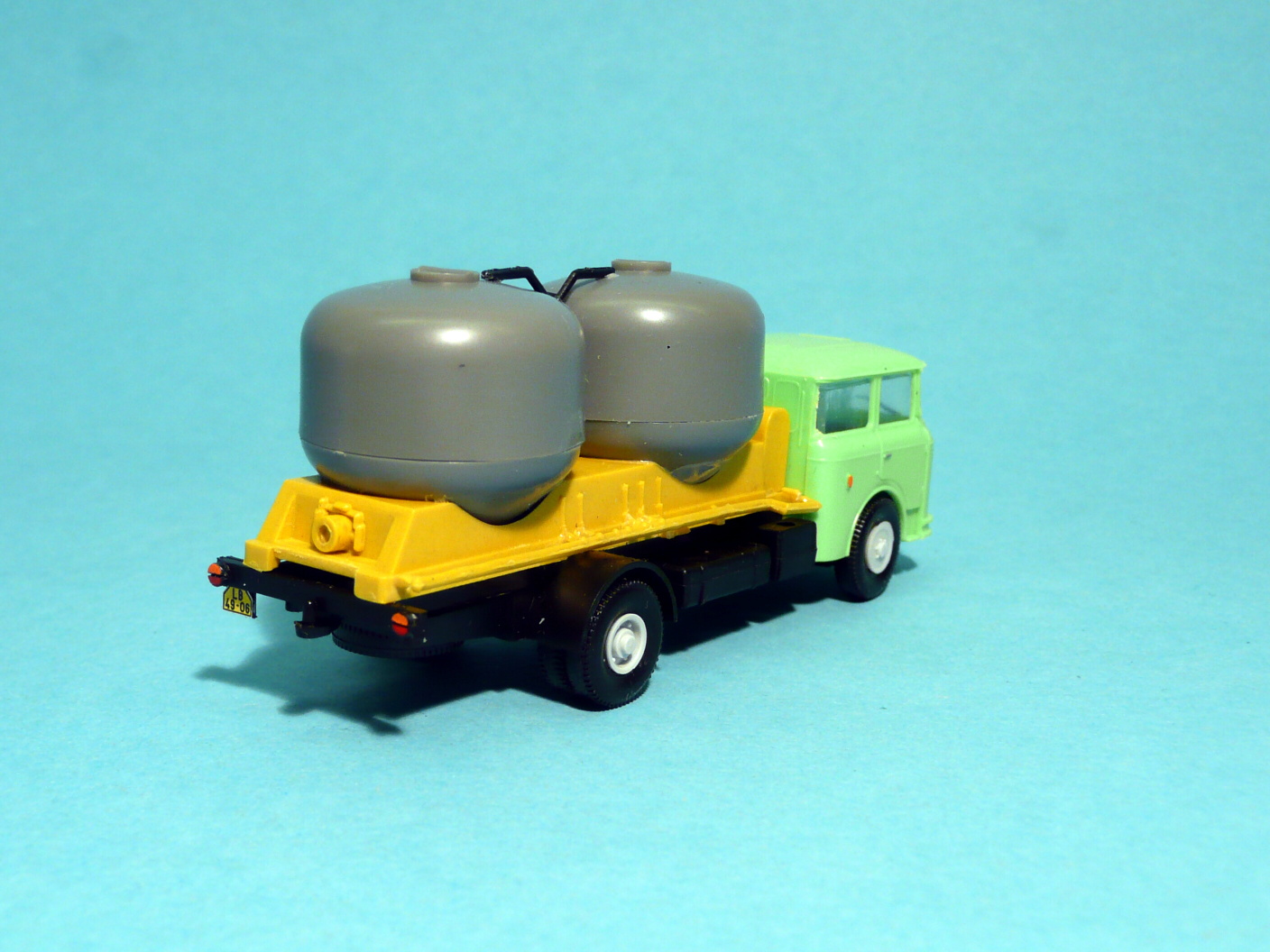 ŠKODA 706 přeprava cementu CW-8 1:87