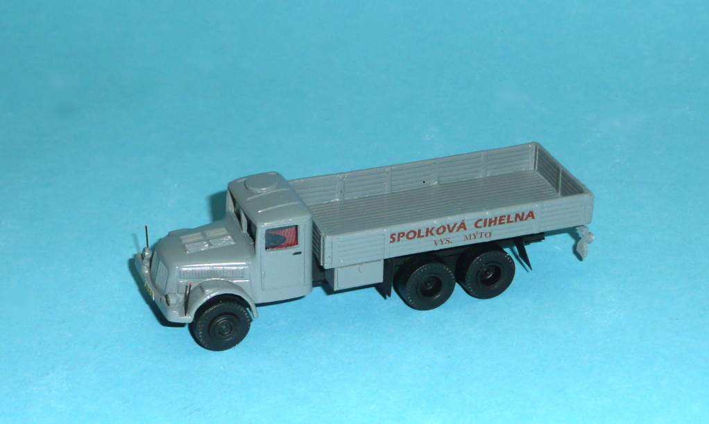 TATRA 111 valník - Spolková cihelna Vysoké Mýto  - 1:87
