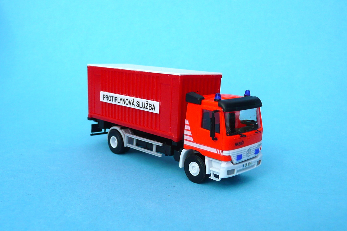 MB Actros - hasiči - protiplynová služba 1:87 