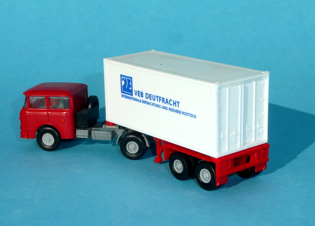 * Škoda 706 - tahač s návěsem - valník s plachtou  - DEUTFRACHT1:87    