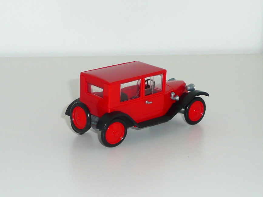 TATRA 11 Limousine - 1:36