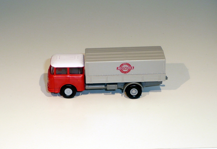 * Škoda 706 - valník s plachtou JEDNOTA - 1:87    