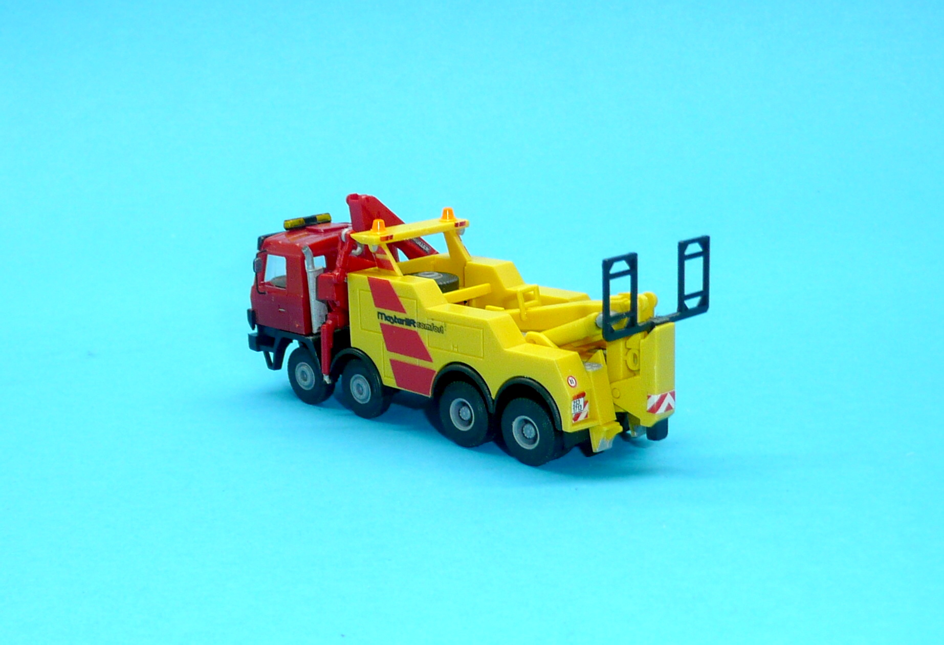 TATRA 815 8x8 odtahovák s HR - 1:87