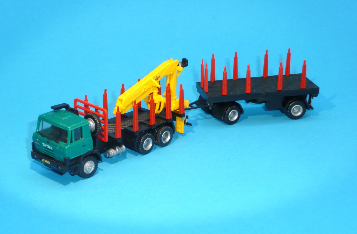 TATRA 815 6x6 s klanicemi a HR + přívěs - 1:87