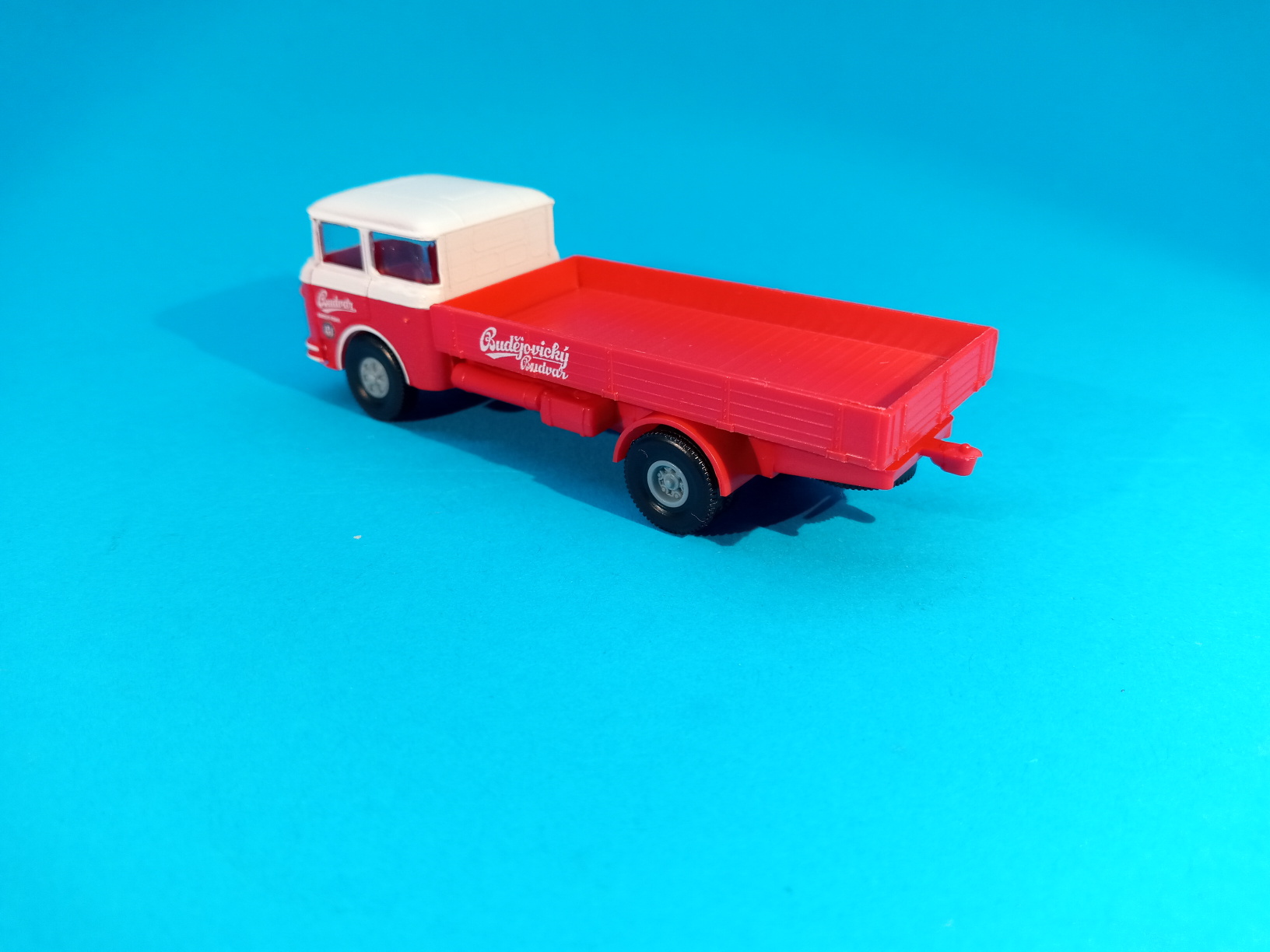 Škoda 706 - valník Budvar - TRILEX kola 1:87 