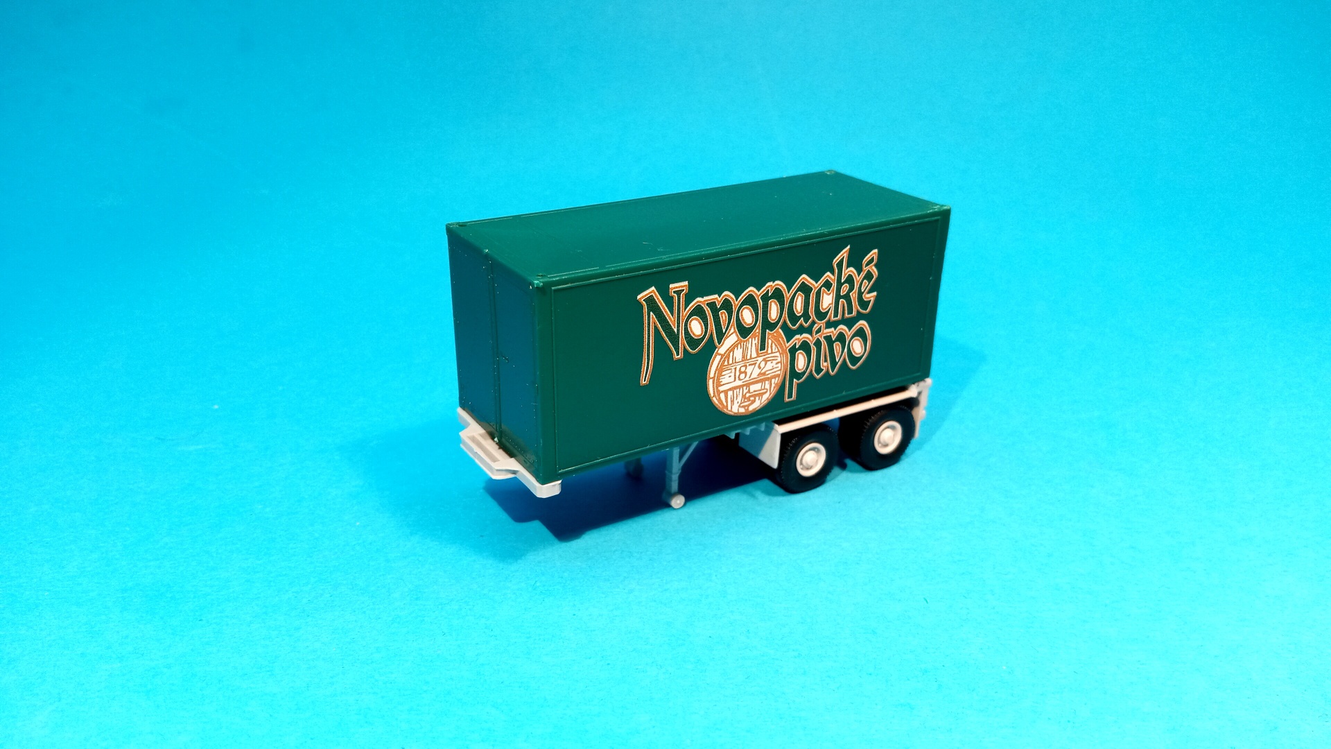 1:87 - návěs s 20" kontejnerem - Novopacké pivo