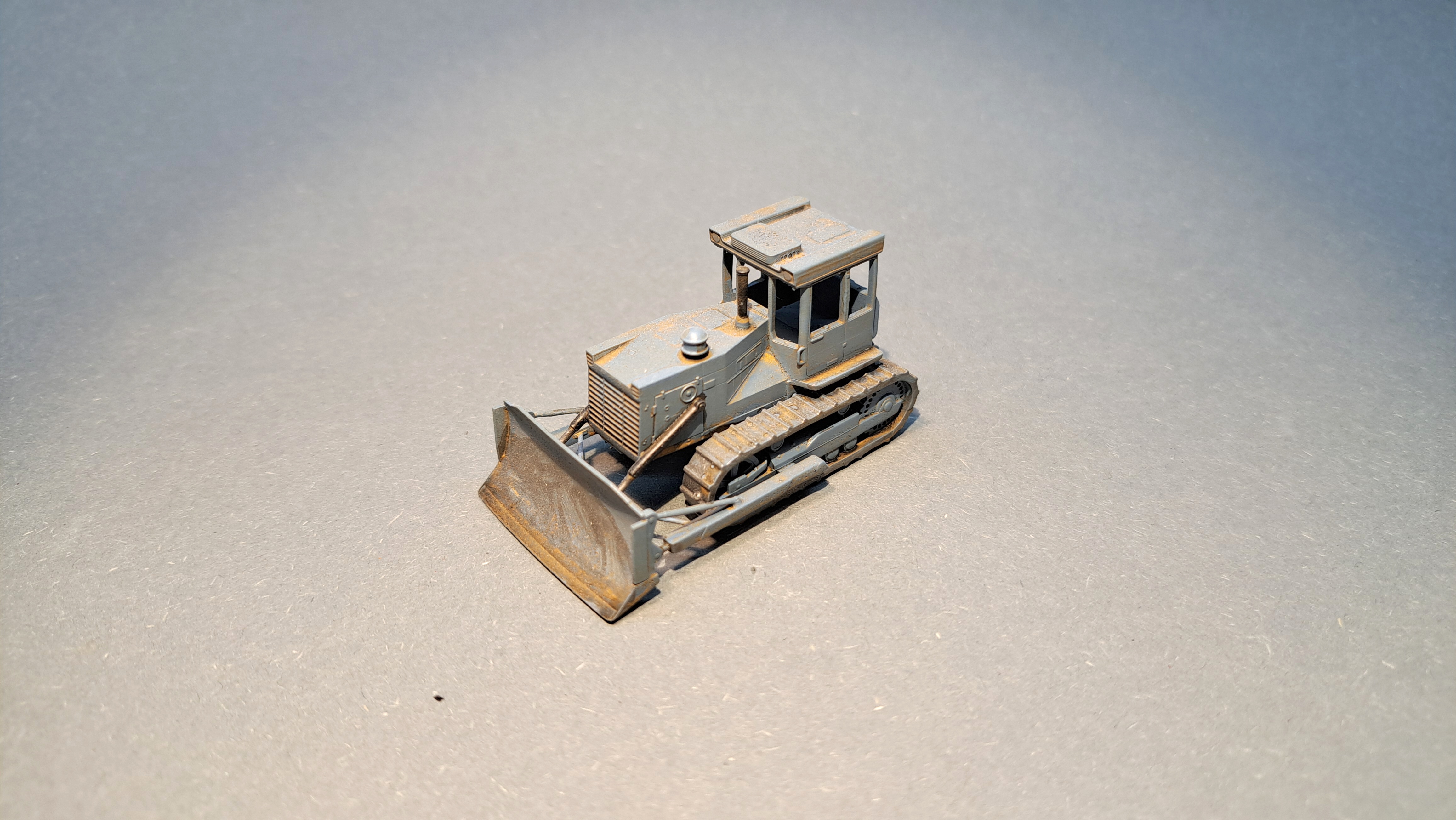 Buldozer STALINEC T-130 - 1:87    