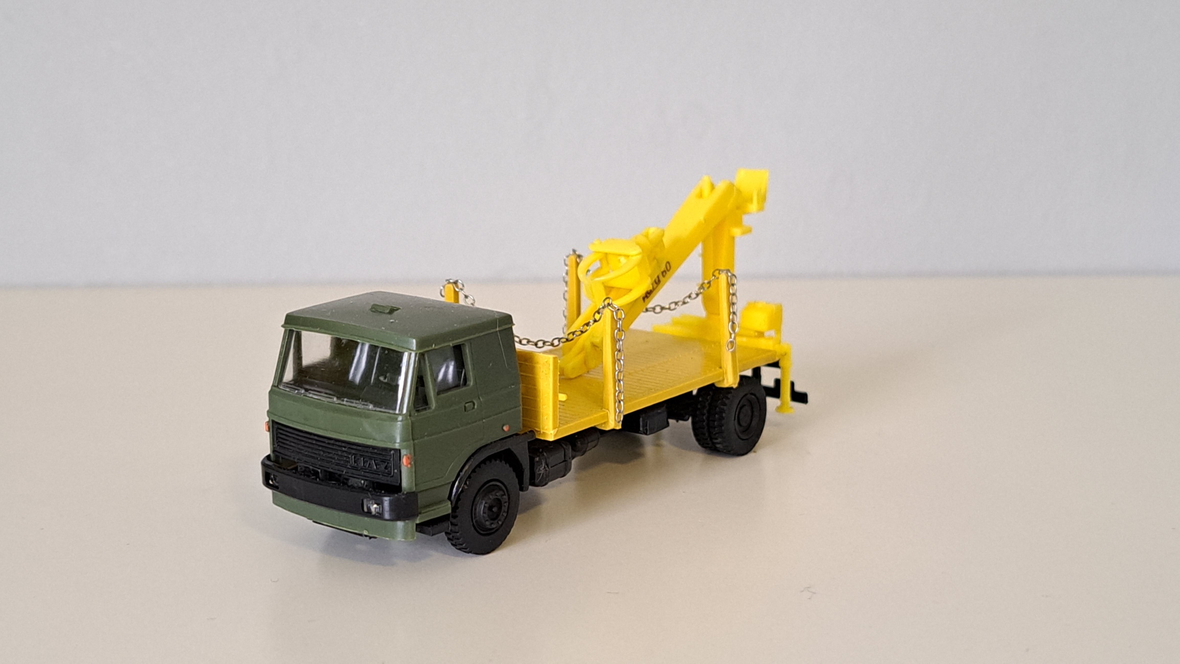 LIAZ s klanicemi s HR Hara 60 - 1:87