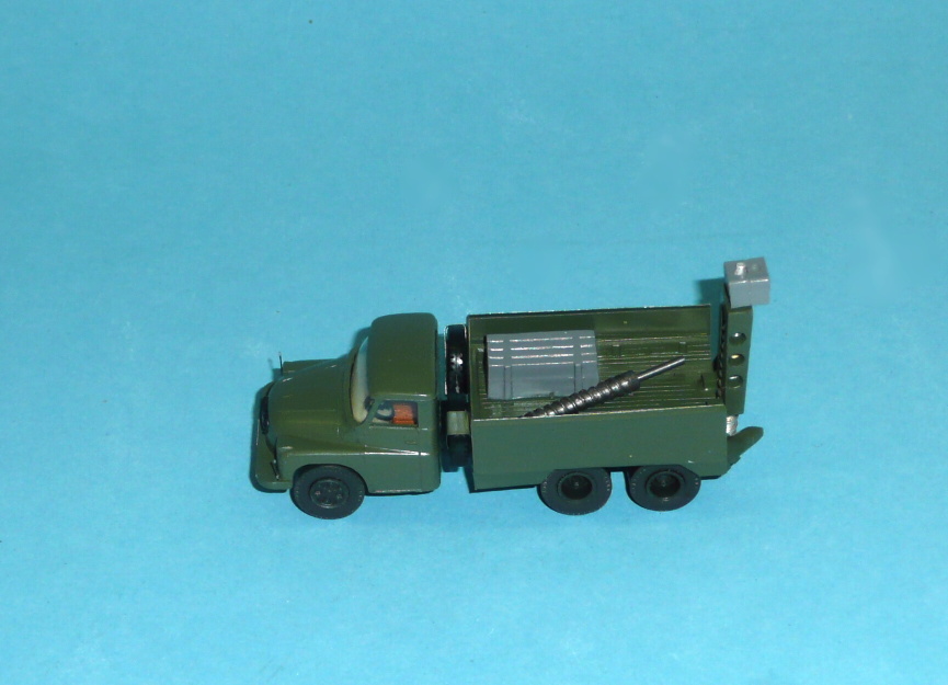 TATRA 138 vrtná souprava zelená - 1:87