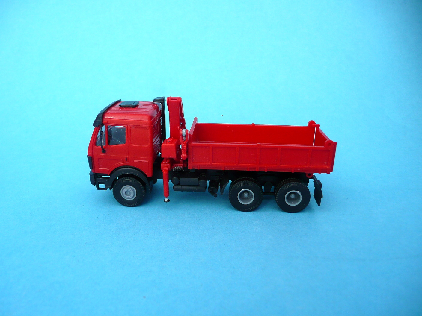 MB 2629 - sklápěč s HR - 1:87 