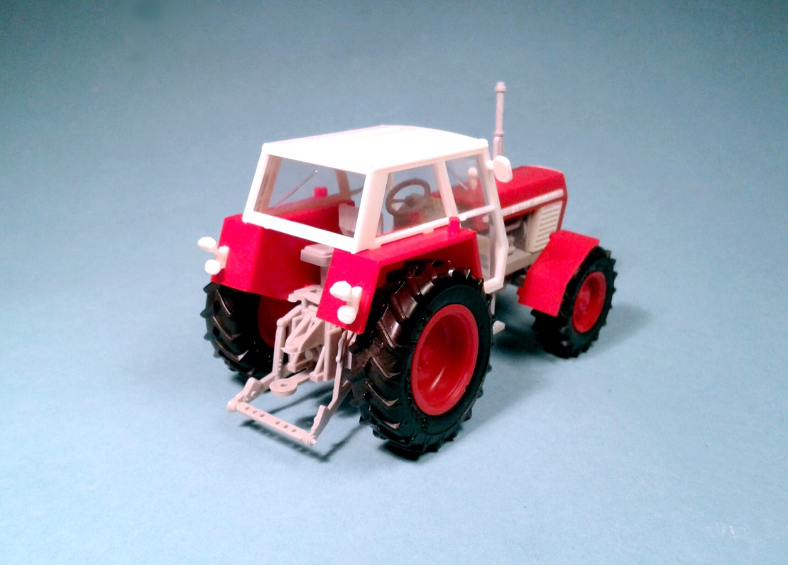 1:43 - traktor Zetor Crystal 12045 - červený - stavebnice