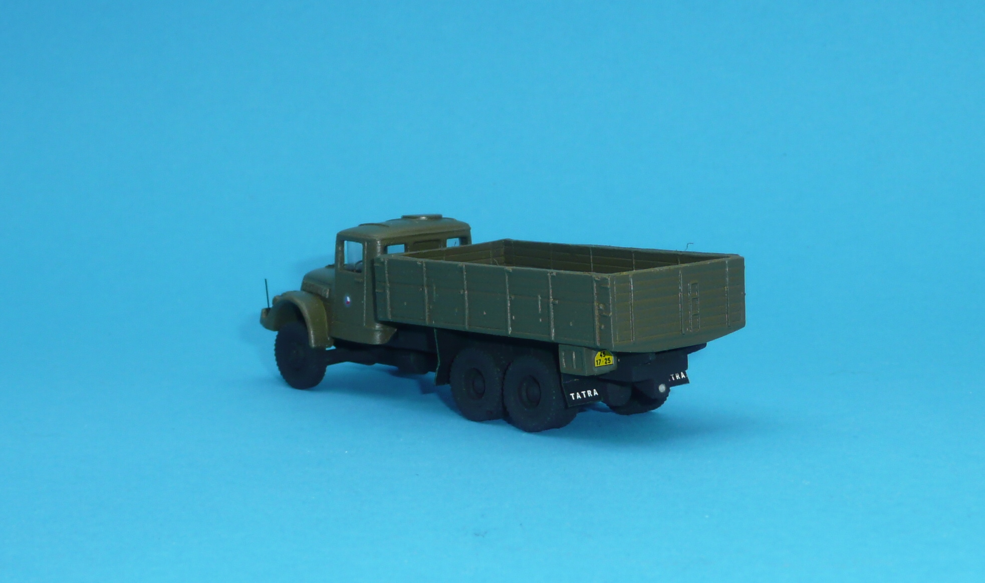 TATRA 111 valník ČSLA s vysokou korbou 1:87     