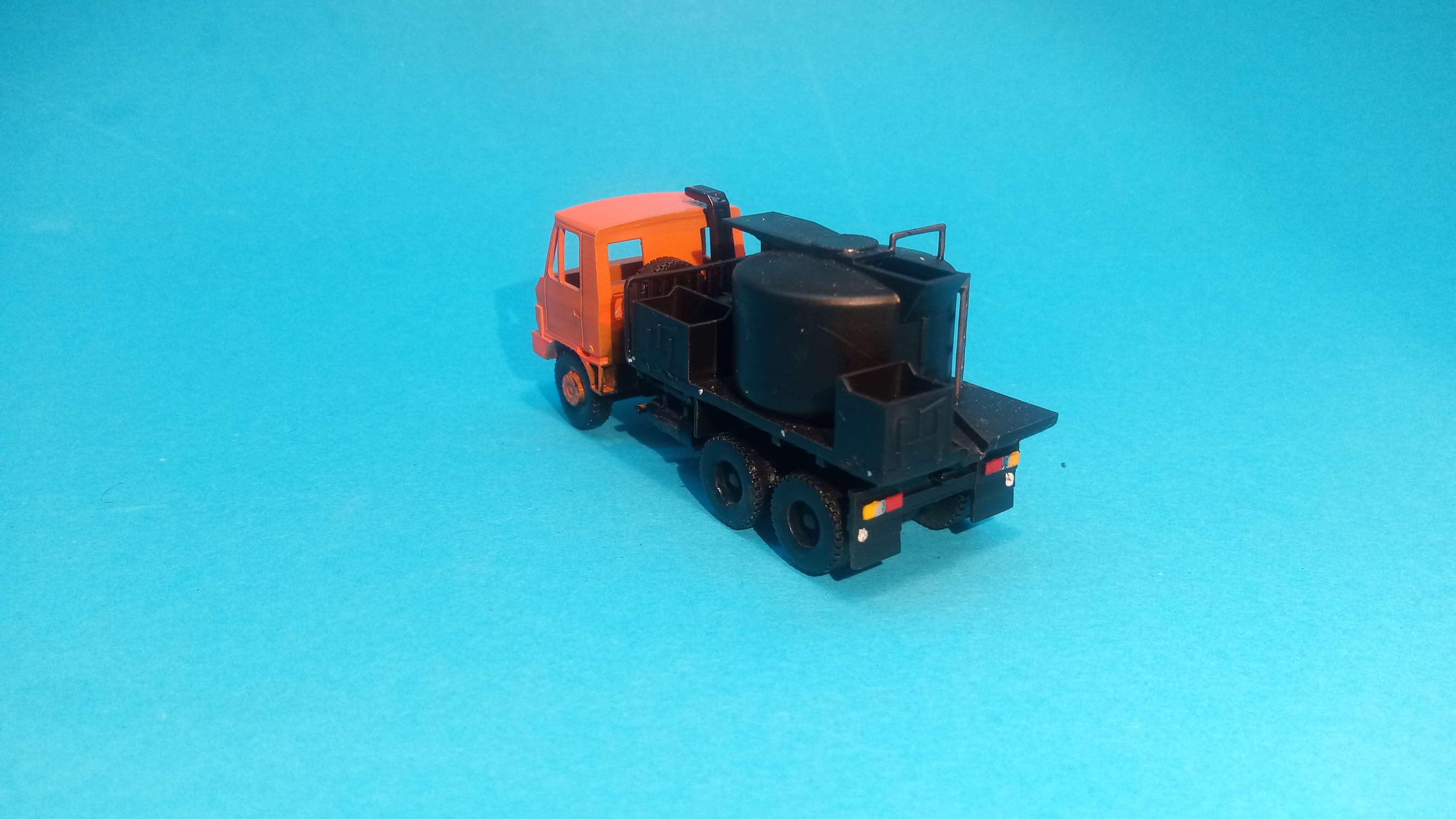 TATRA 815 6x6 na horký asfalt - 1:87
