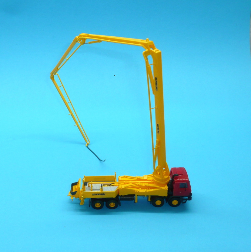 TATRA 815 8x8 pumpa na beton - 1:87