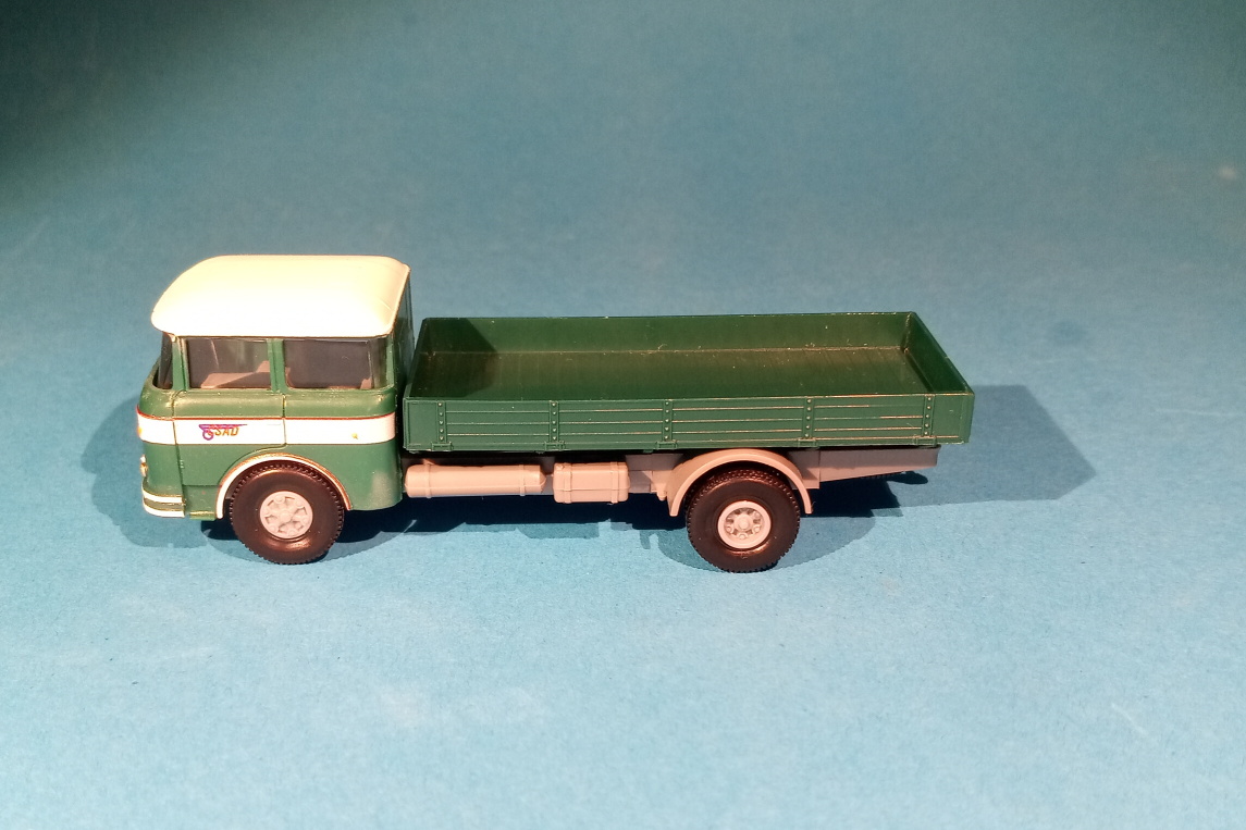 Škoda 706 - stará maska - valník - TRILEX kola 1:87 