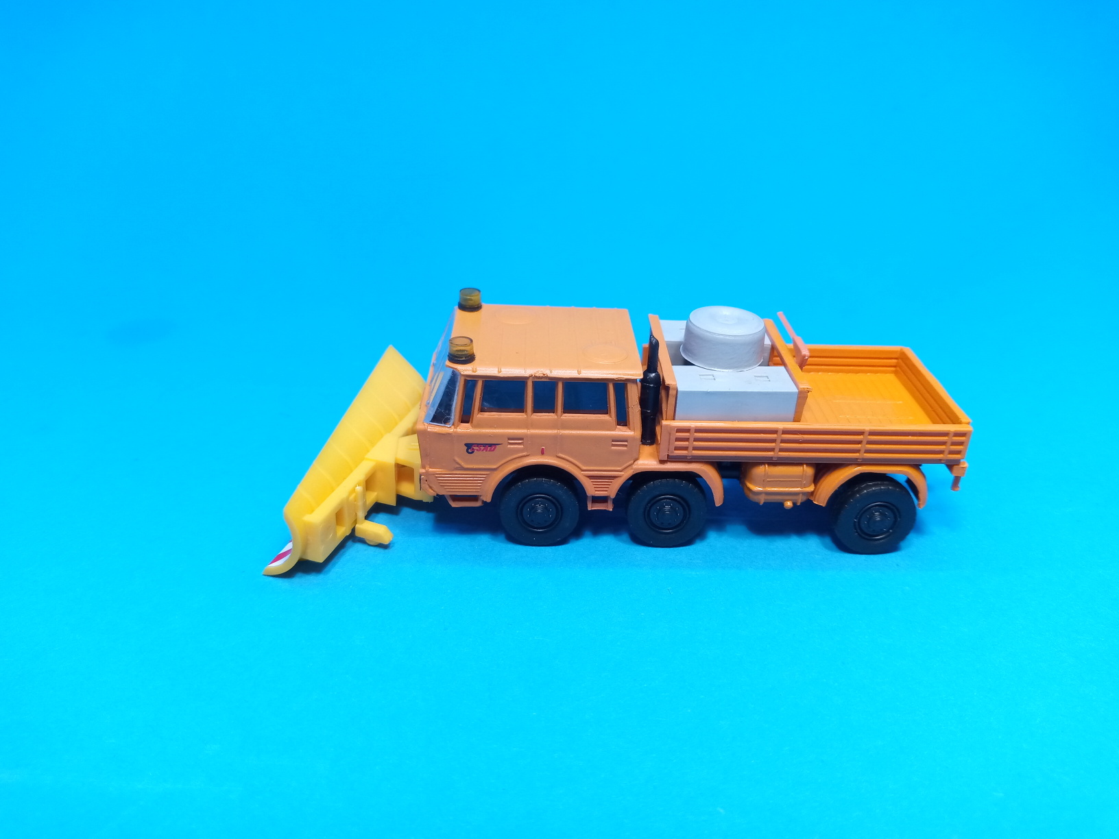TATRA 813 6x6 TP zimní údržba - 1:87 