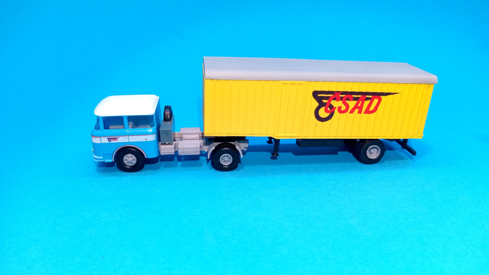 Škoda 706 - ČSAD stěhování - 1:87    