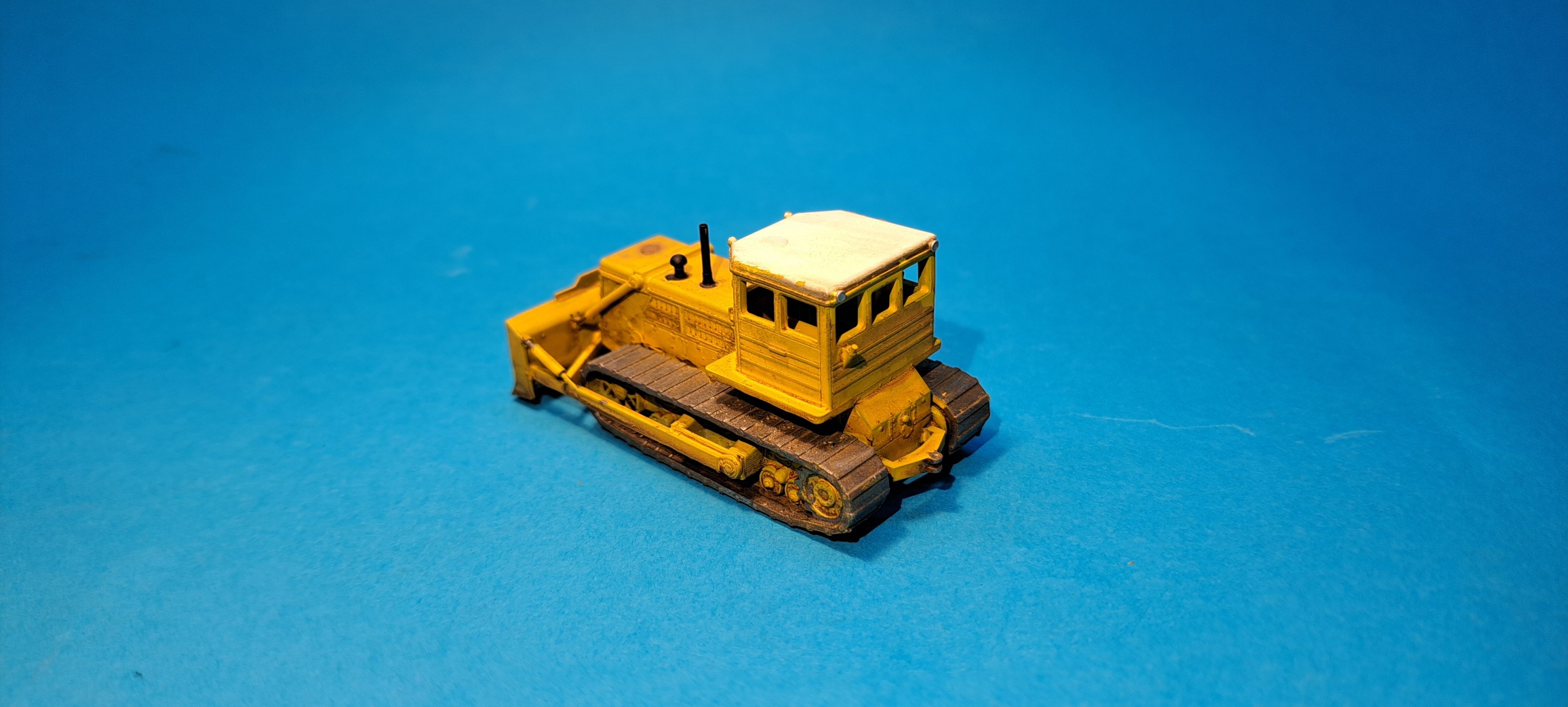 Buldozer T-180G - 1:87    