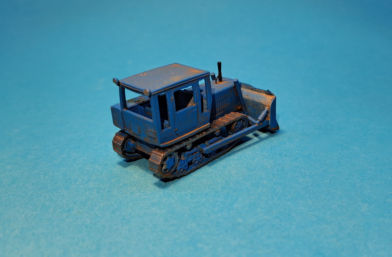 Buldozer DT-75 - 1:87    
