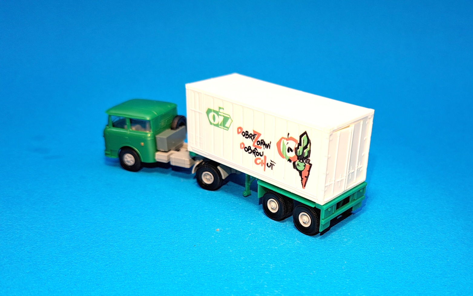 * Škoda 706 - tahač s návěsem - OVOCE ZELENINA - 1:87    