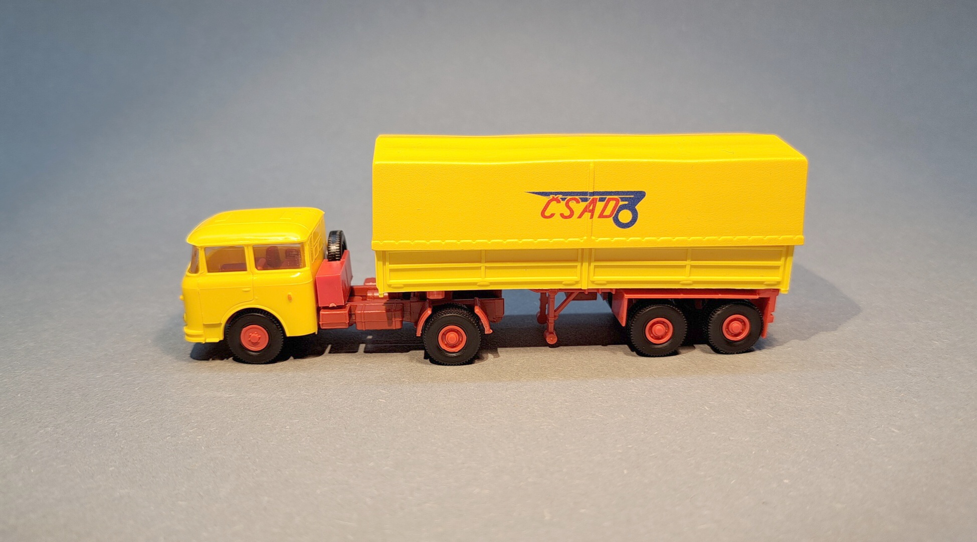 * Škoda 706  + návěs žlutý ČSAD - 1:87    