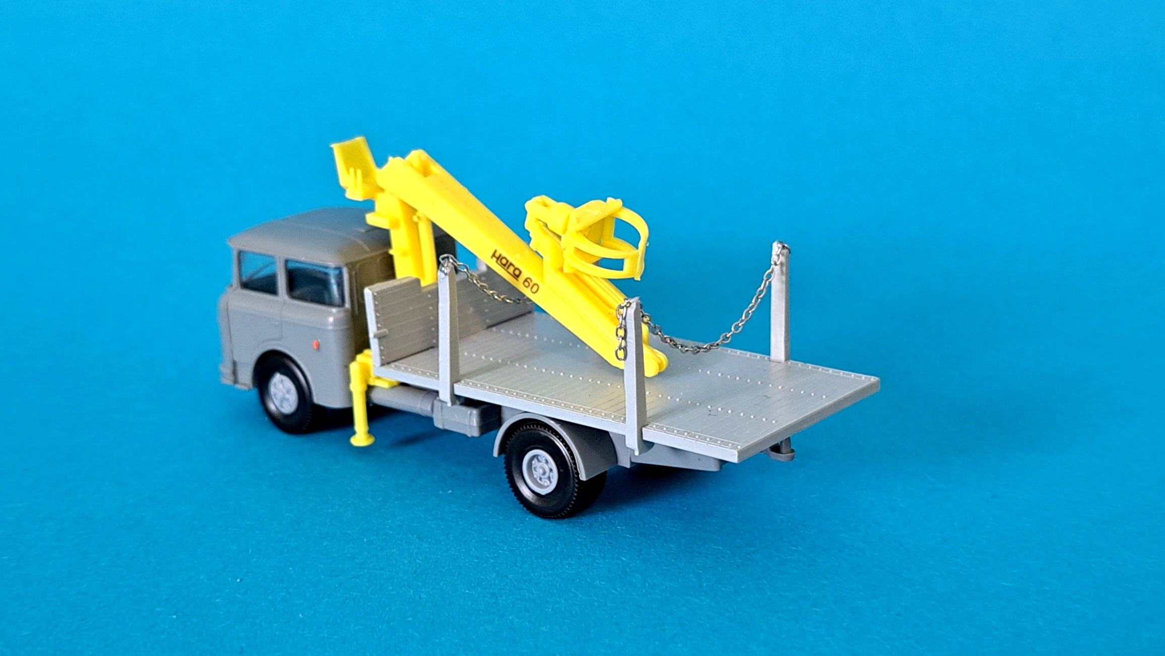 Škoda 706 s HR - lesovůz - 1:87    