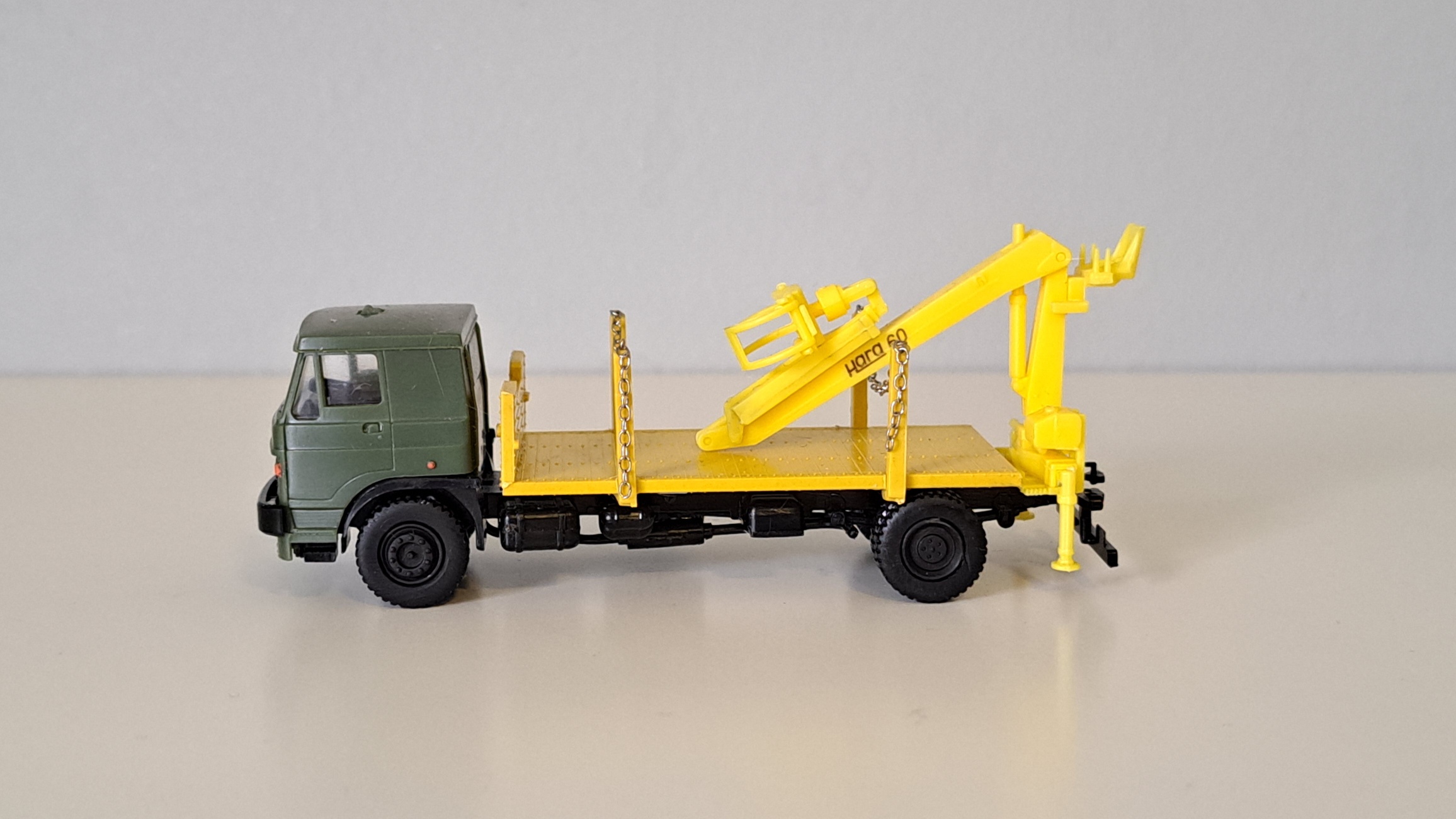 LIAZ s klanicemi s HR Hara 60 - 1:87