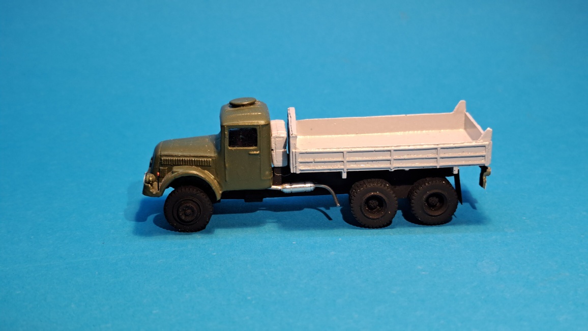 TATRA 111 sklápěč  - 1:87    