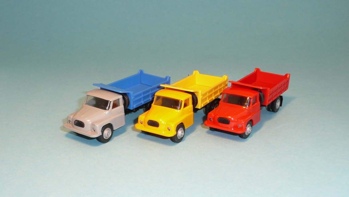 TATRA 137 sklápěč S3 prototyp - 1:87