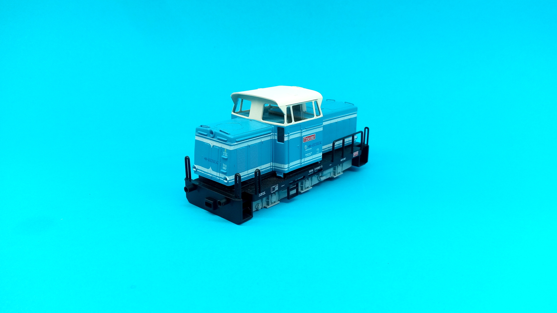 T334.0907 -ELTRA - kompletní karoserie - 1:87
