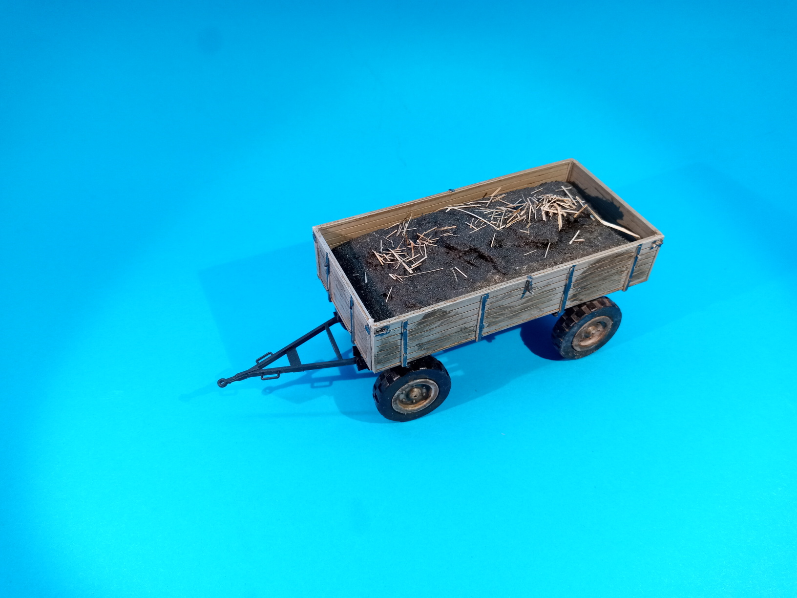 1:43 - valník BSS - P73 k traktoru Zetor Crystal 12045 - PATINA + hnůj
