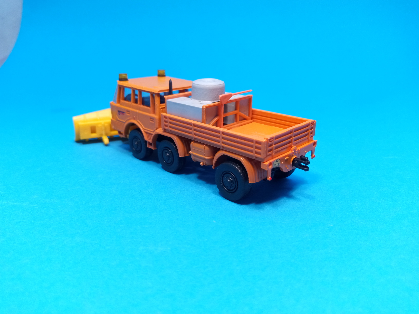 TATRA 813 6x6 TP zimní údržba - 1:87 