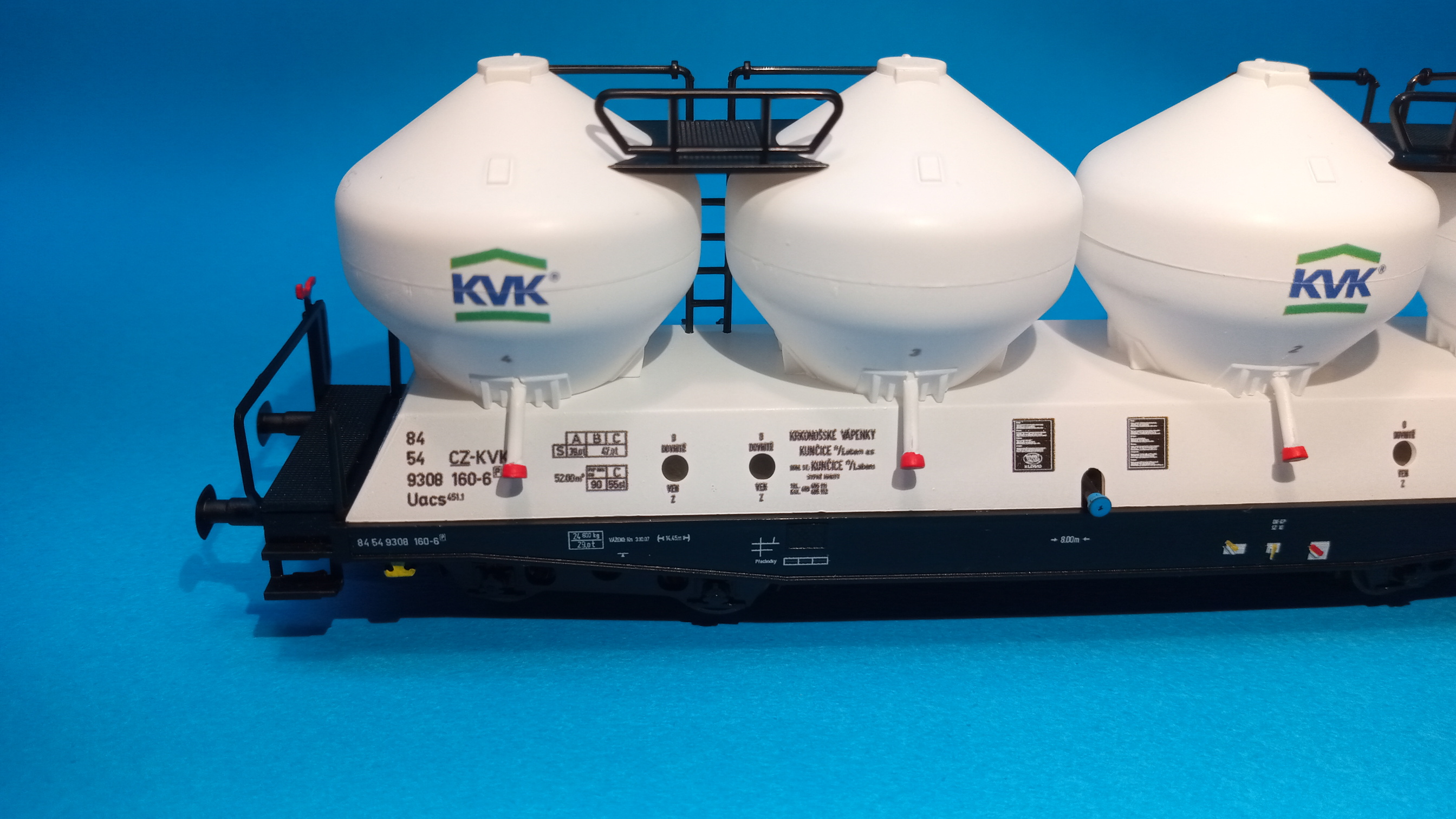 vůz na přepravu cementu Uacs/Raj  KVK ČD - 01