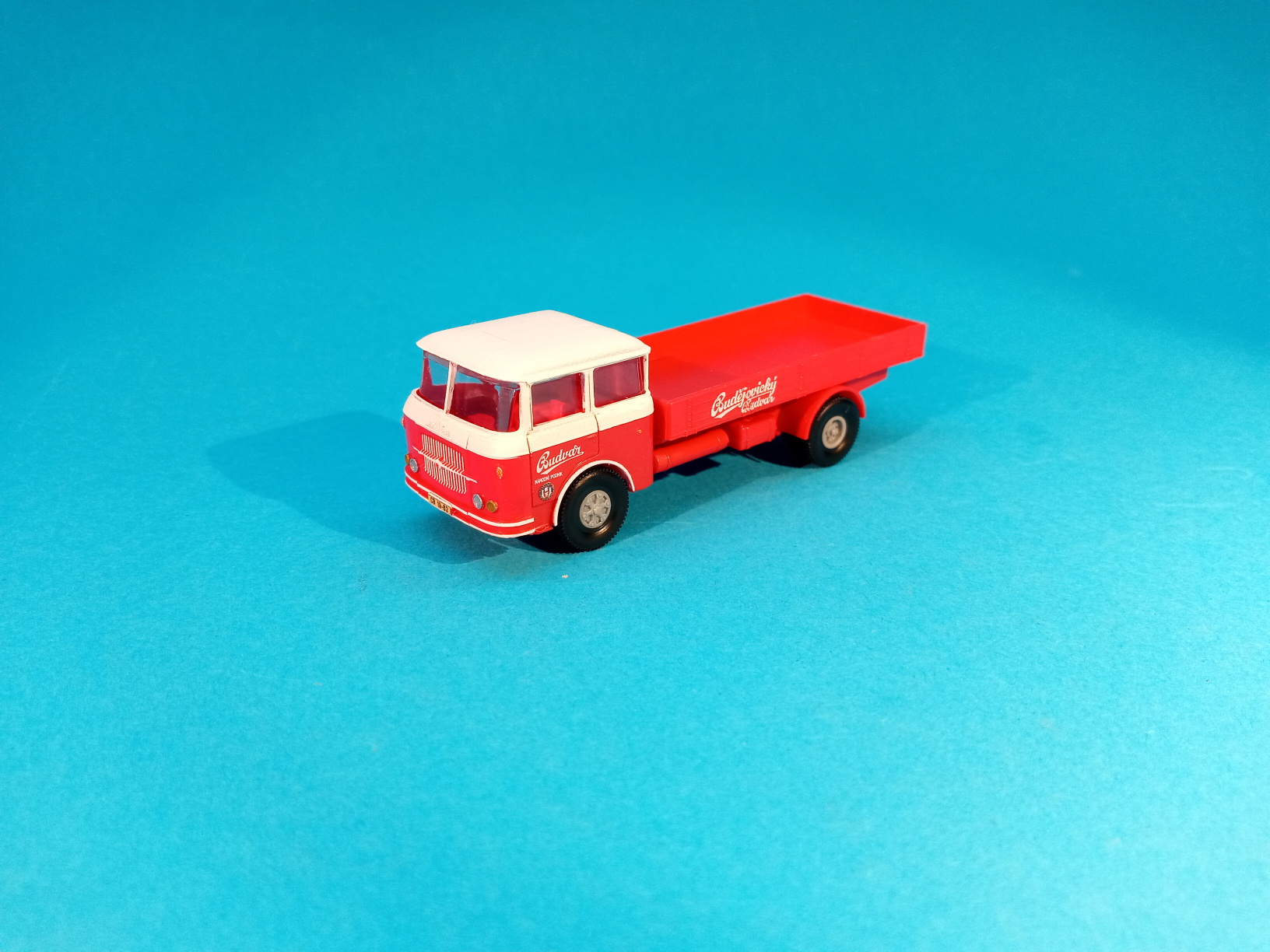 Škoda 706 - valník Budvar - TRILEX kola 1:87 