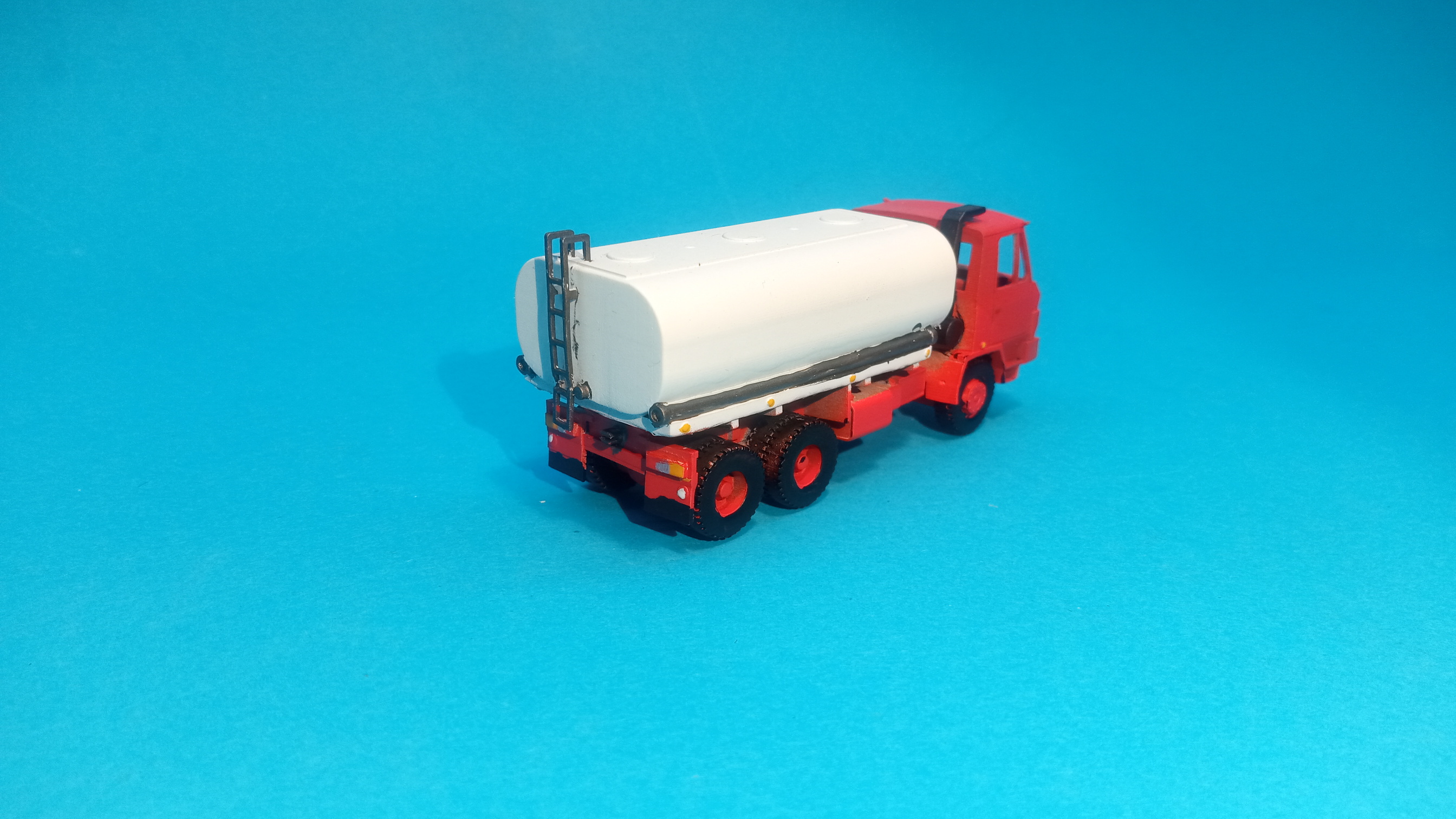 TATRA 815 6x6 cisterna - 1:87