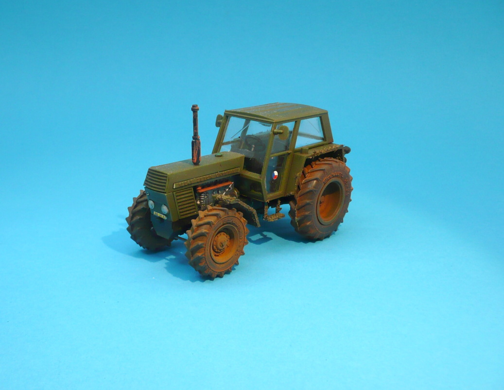 1:43 - traktor Zetor Crystal 12045 - PATINA