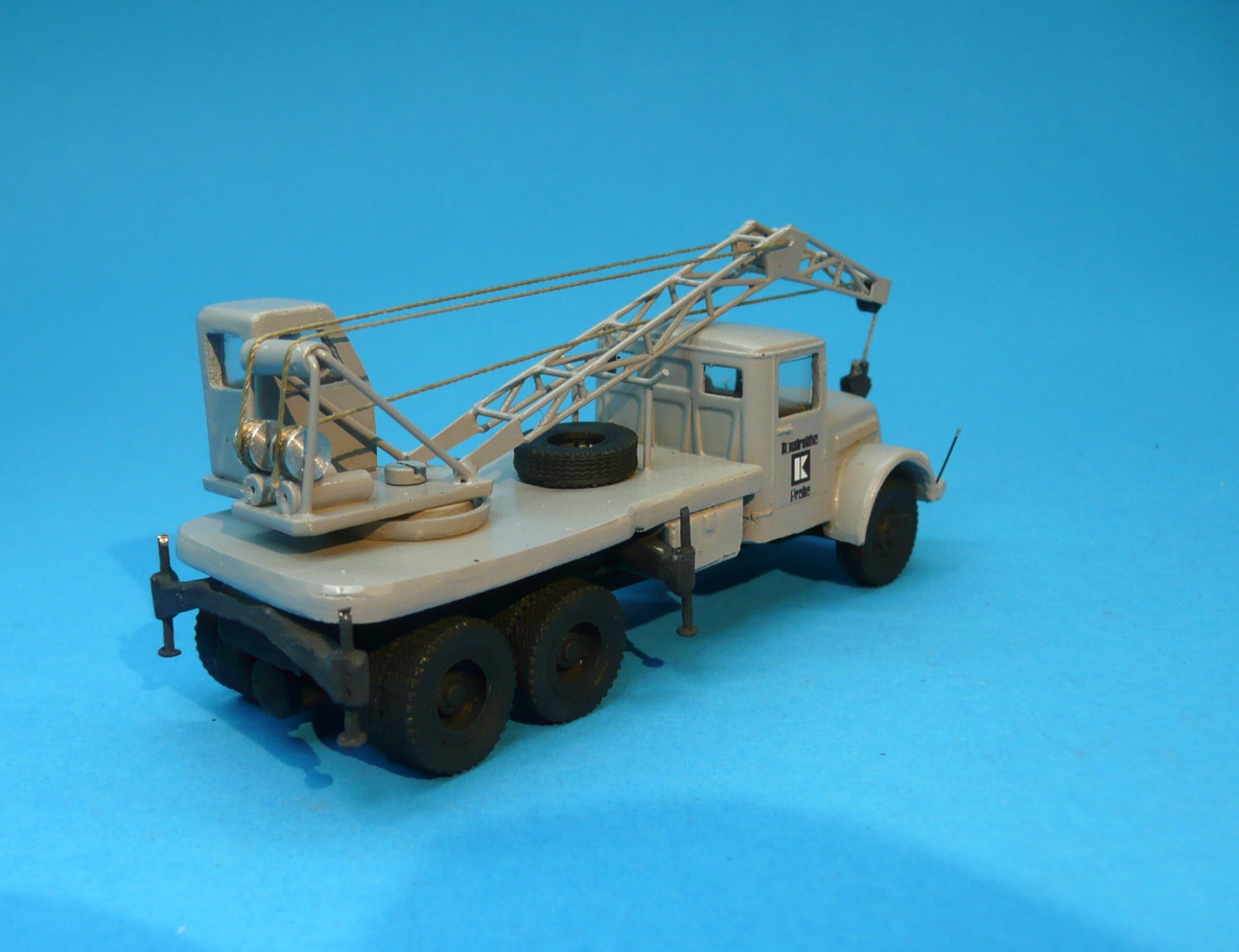 TATRA 111 -  autojeřáb K32 - 1:87