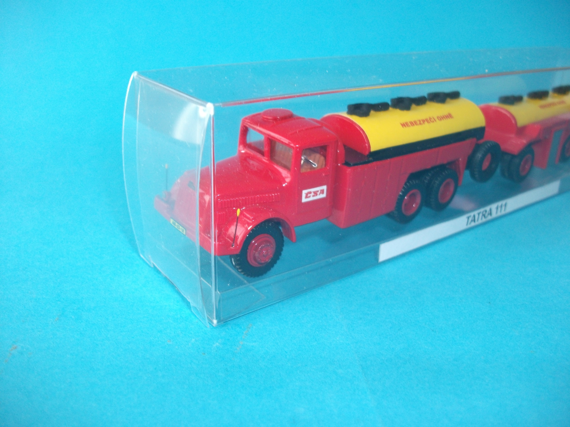 TATRA 111 cisterna ČSA s přívěsem - 1:87