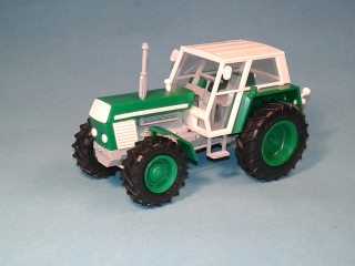 1:43 - traktor Zetor Crystal 12045 - zelený  II. - stavebnice