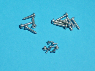 * Šroub s půlkulatou hlavou 2x4mm