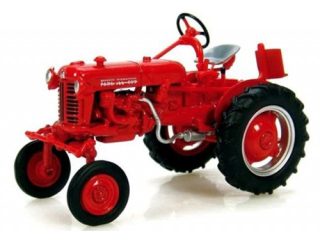 1:43 - IH FARMALL CUB  - 1956